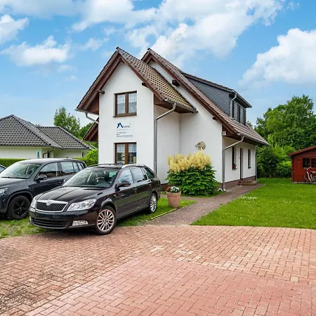 Haus Ahrens 3 아파트 징스트